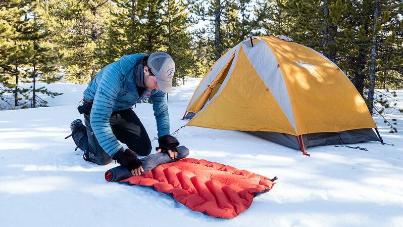 Winter Camping Tips: A Guide to Cold-Weather Comfort