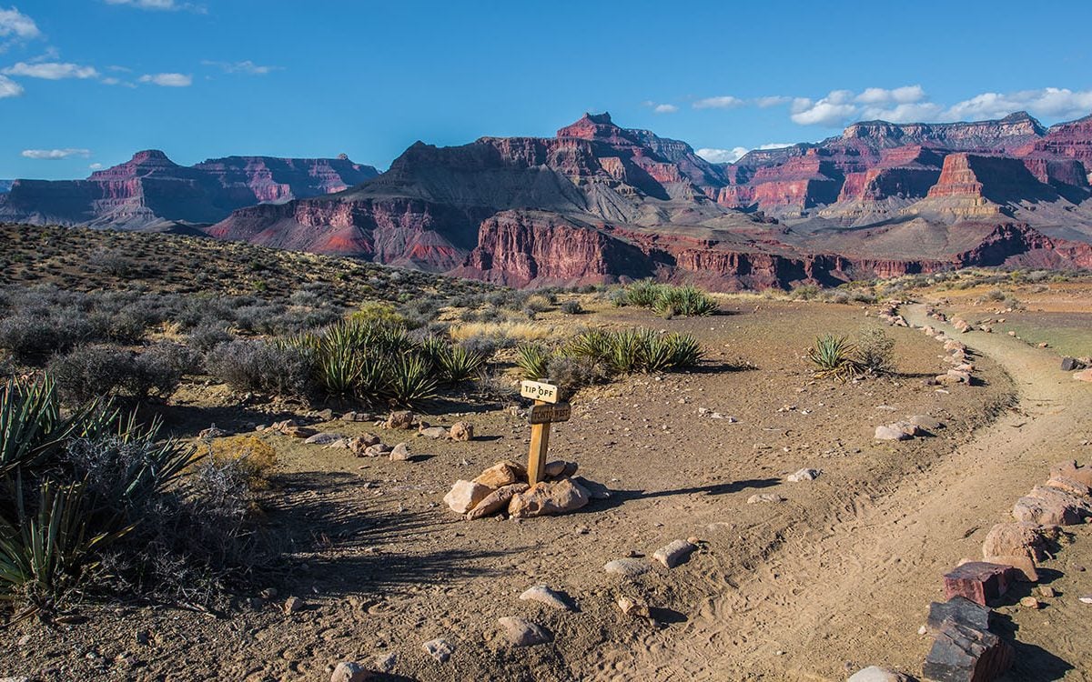 Hiking for Beginners - Wildland Trekking