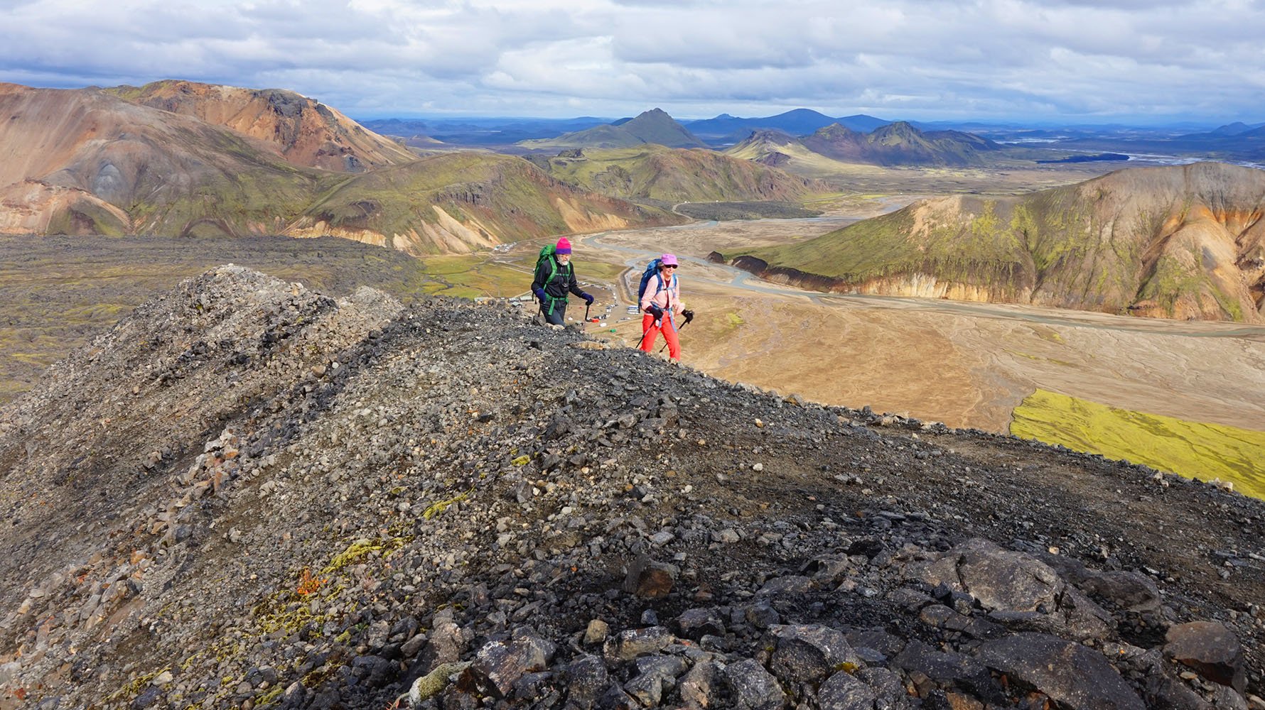 guided hiking tours in iceland