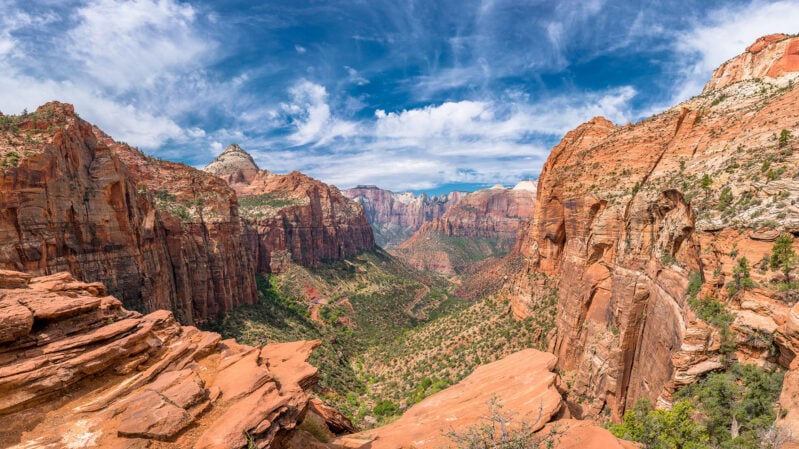 Stunning vista of Zion National Park