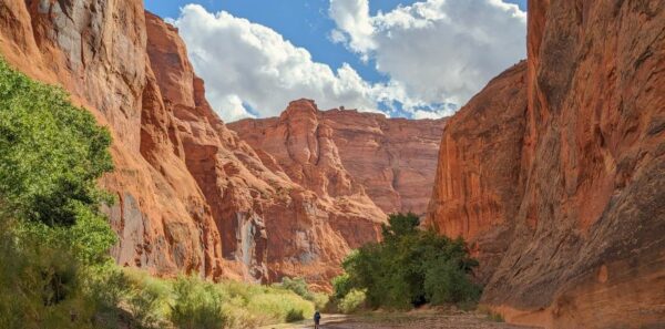 Paria river canyon backpack