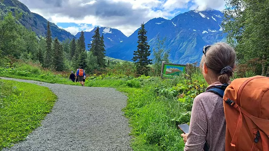 Heart of Alaska Inn-based Hiking Tour