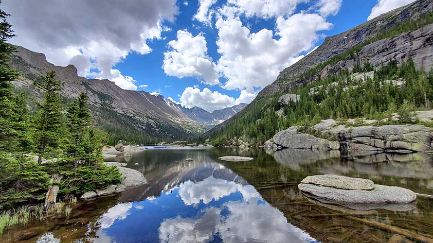 Gorgeous alpine lake in Rocky Mountain National Park