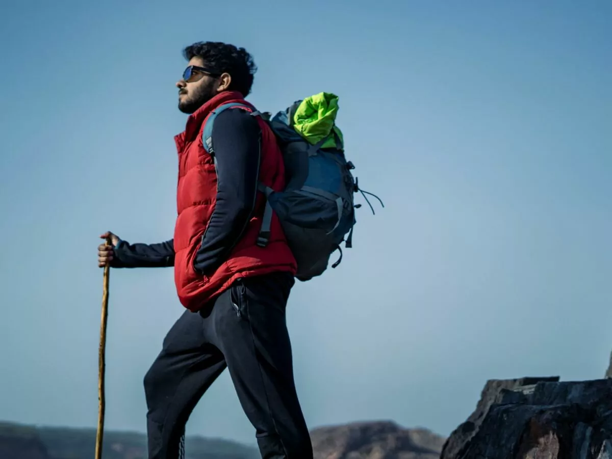What to Wear Hiking: Hiking Clothes Recommendations for Beginners -  Embracing the Wind