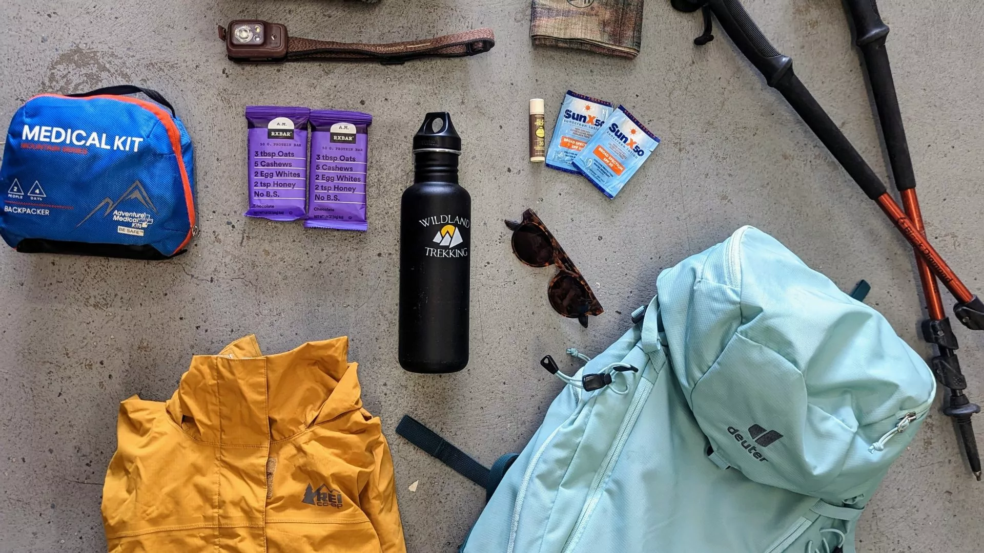 Essentials to pack for a day hike