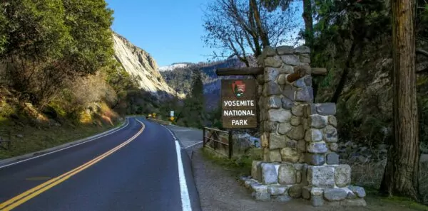 Yosemite National Park entrance sign