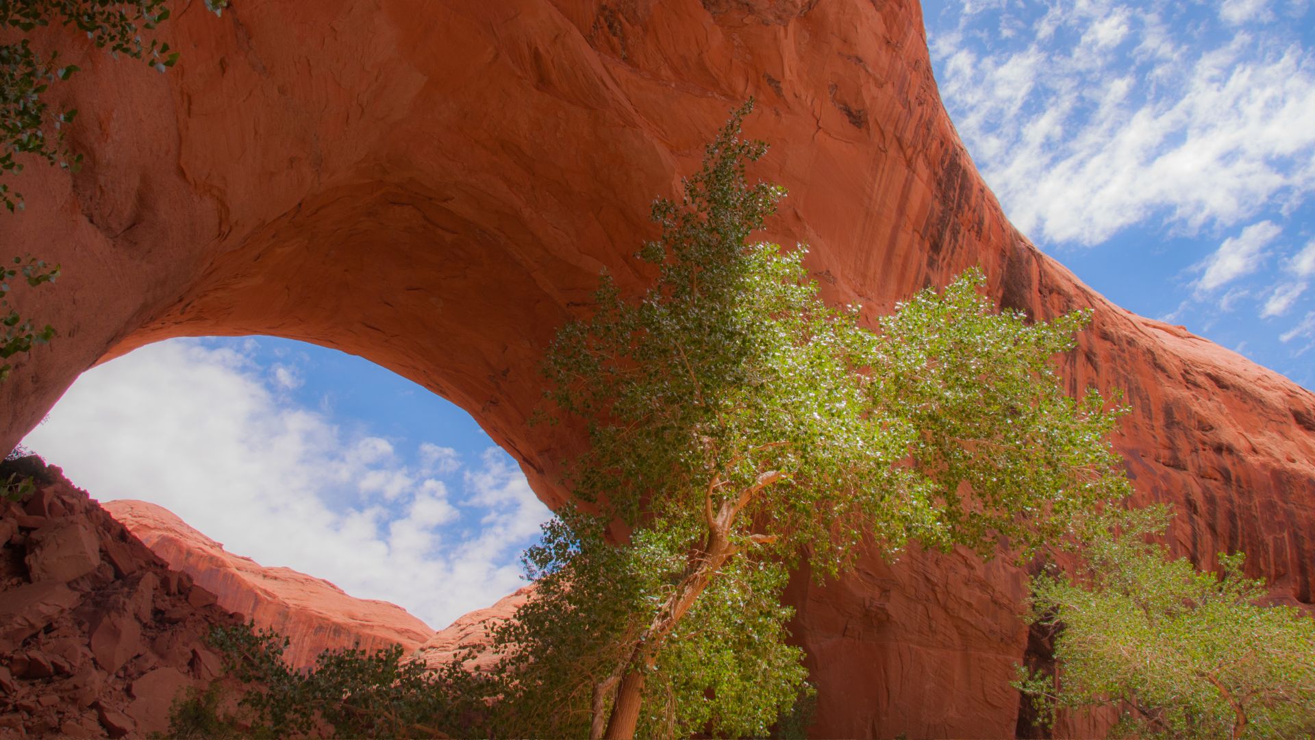 Jacob Hamblin arch in Utah's Coyote Gulch