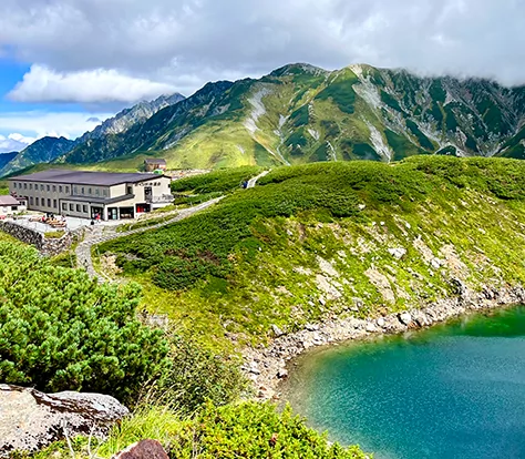 Mikurigaike Onsen Hutte in the Japanese Alps