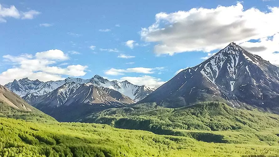 The mountains of Alaska are on full display at this vista sight.