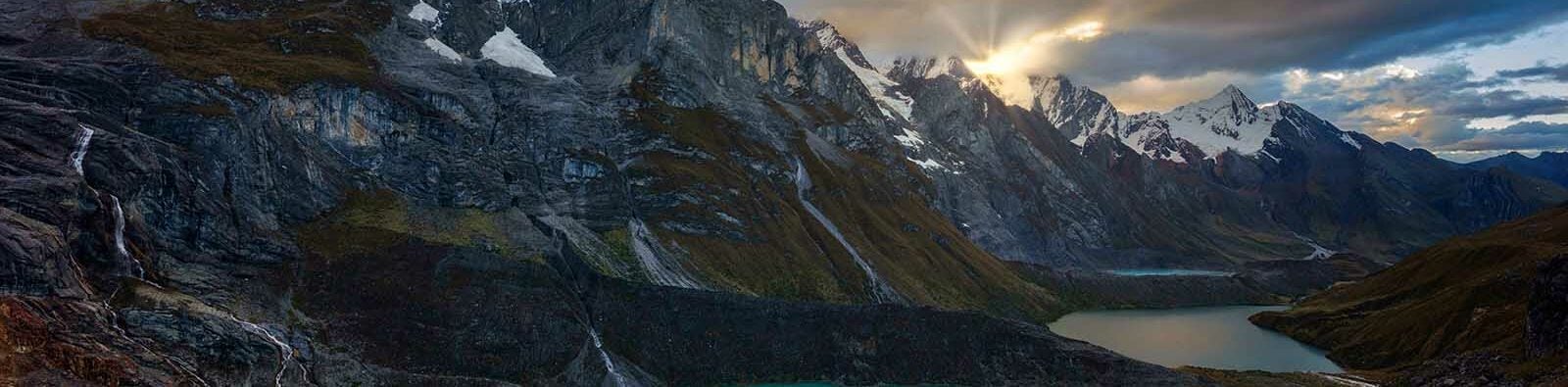 Gorgeous views of alpine lakes, glaciers and peaks in the Cordillera Huayhuash, Peru