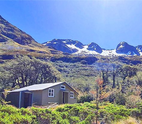 Blue Lake Hut, Travers-Sabine Circuit