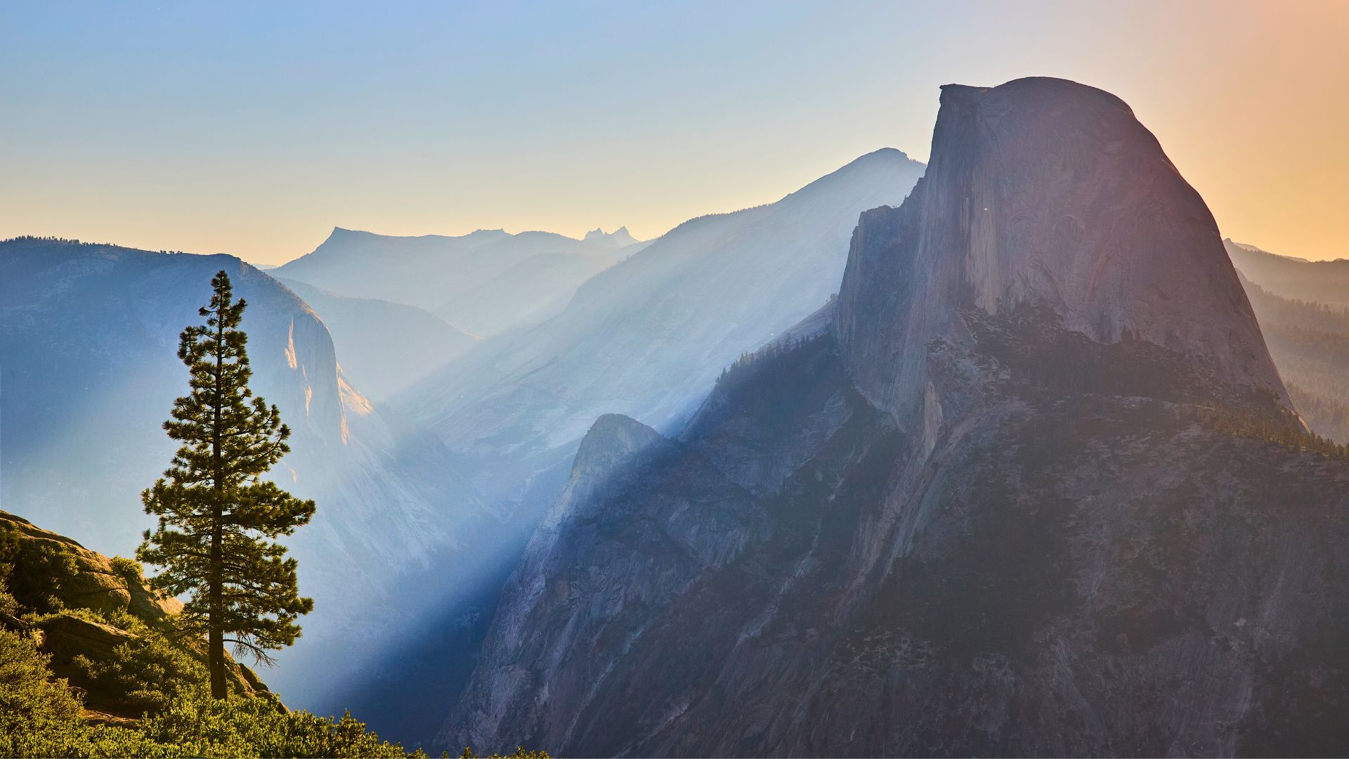 Half dome in Yosemite National Park