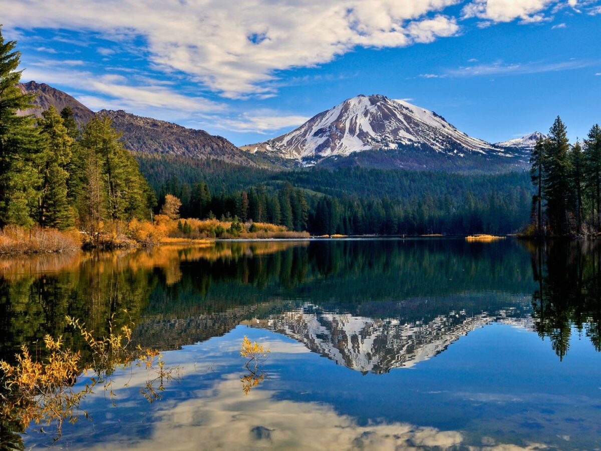 Lassen volcanic national park, lake manzanita