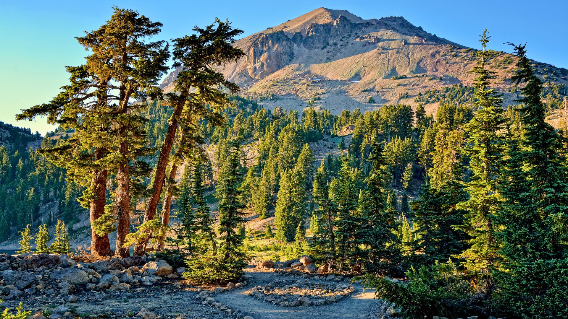 Lassen hiking Trail