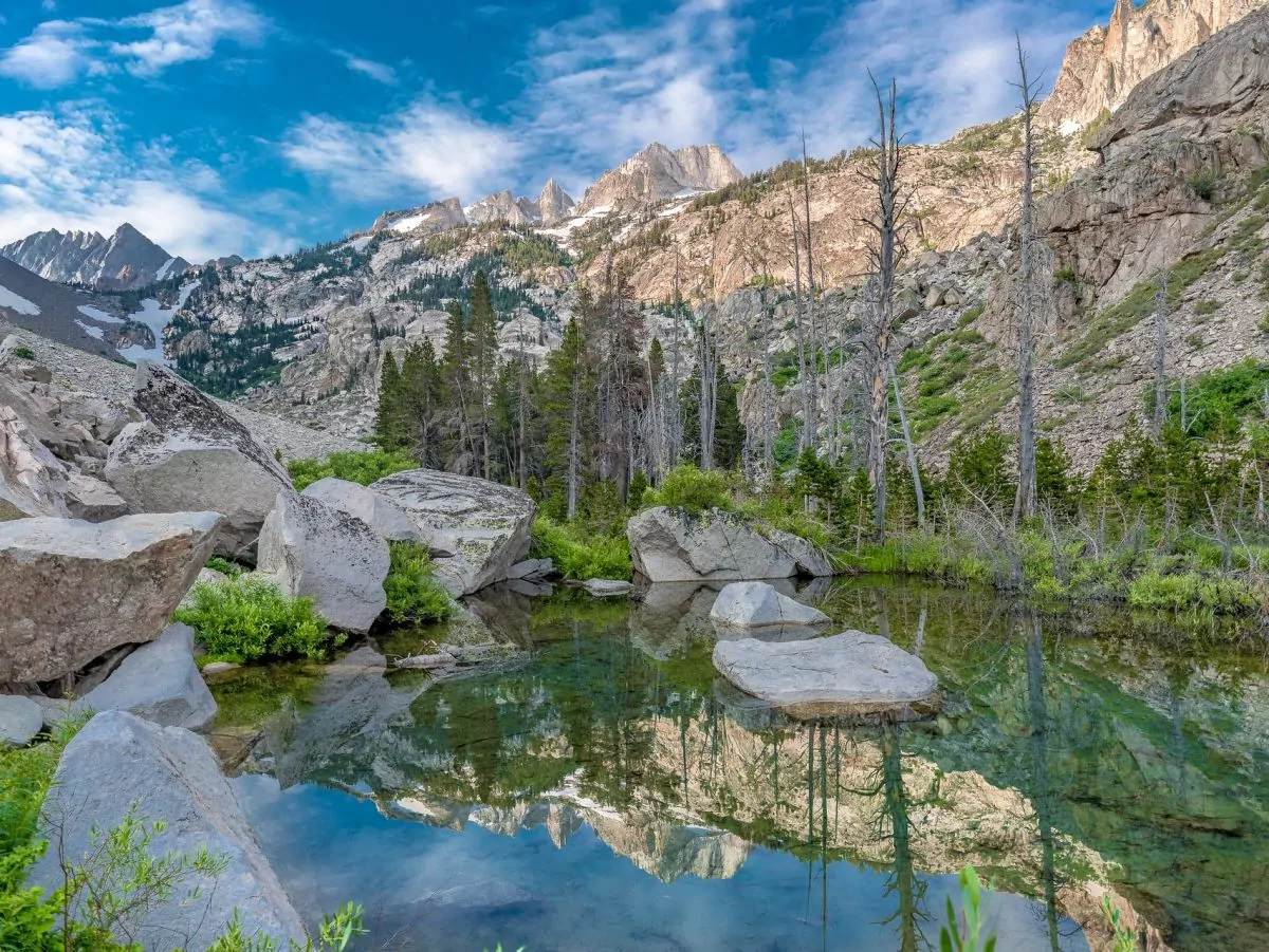 Yosemite mountains and lake