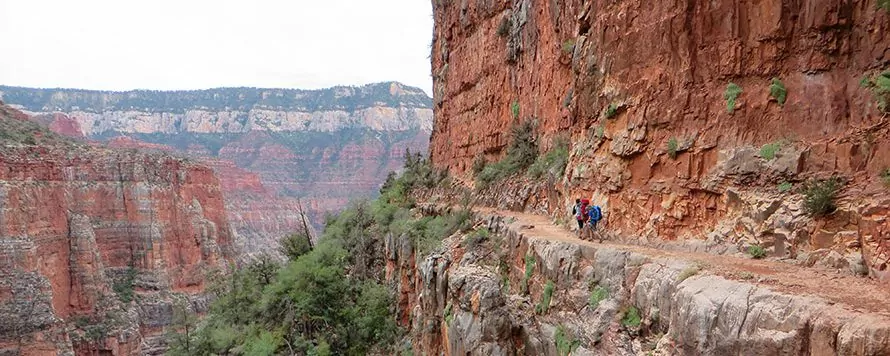 Grand Canyon hiking guide