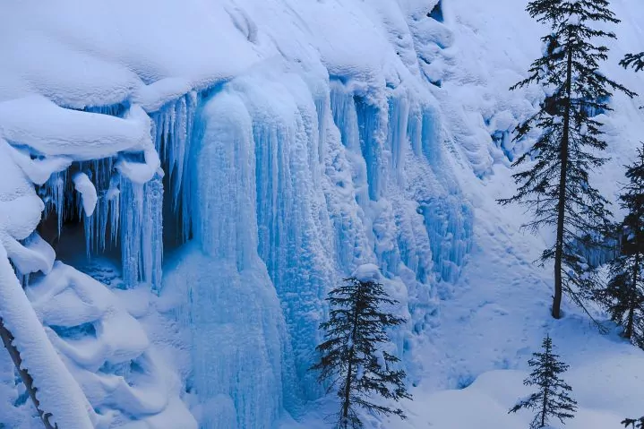 frozen waterfall winter hiking
