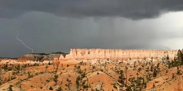 Lightning strike over Bryce Canyon National Park
