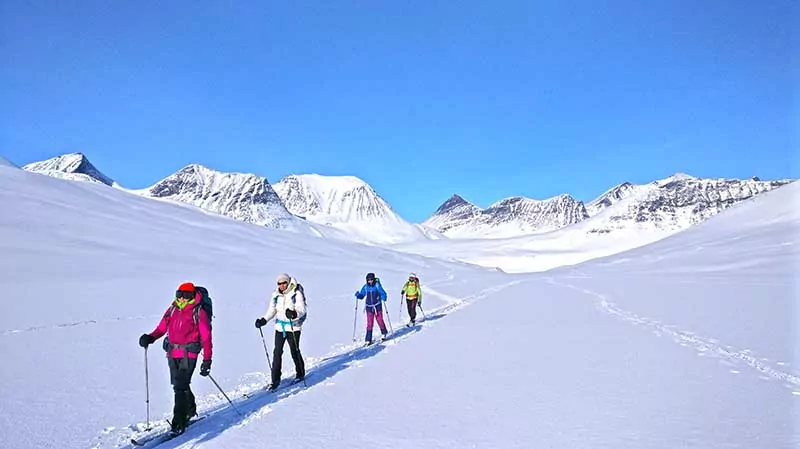 Kungsleden trail artic circle ski tour Sweden