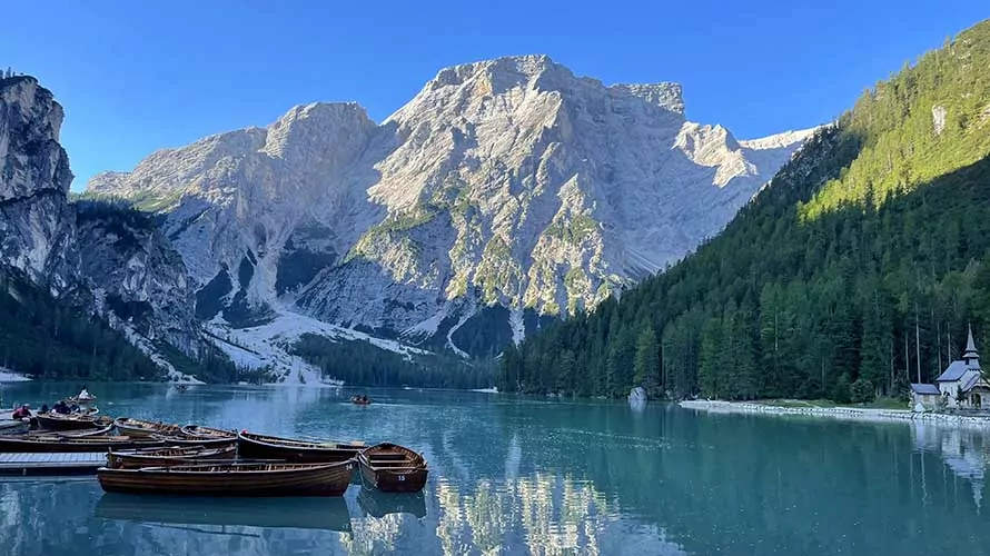 Gorgeous turquoise lake in the Alps