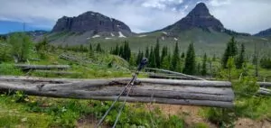 LEKI Makalu FX Carbon with mountains 