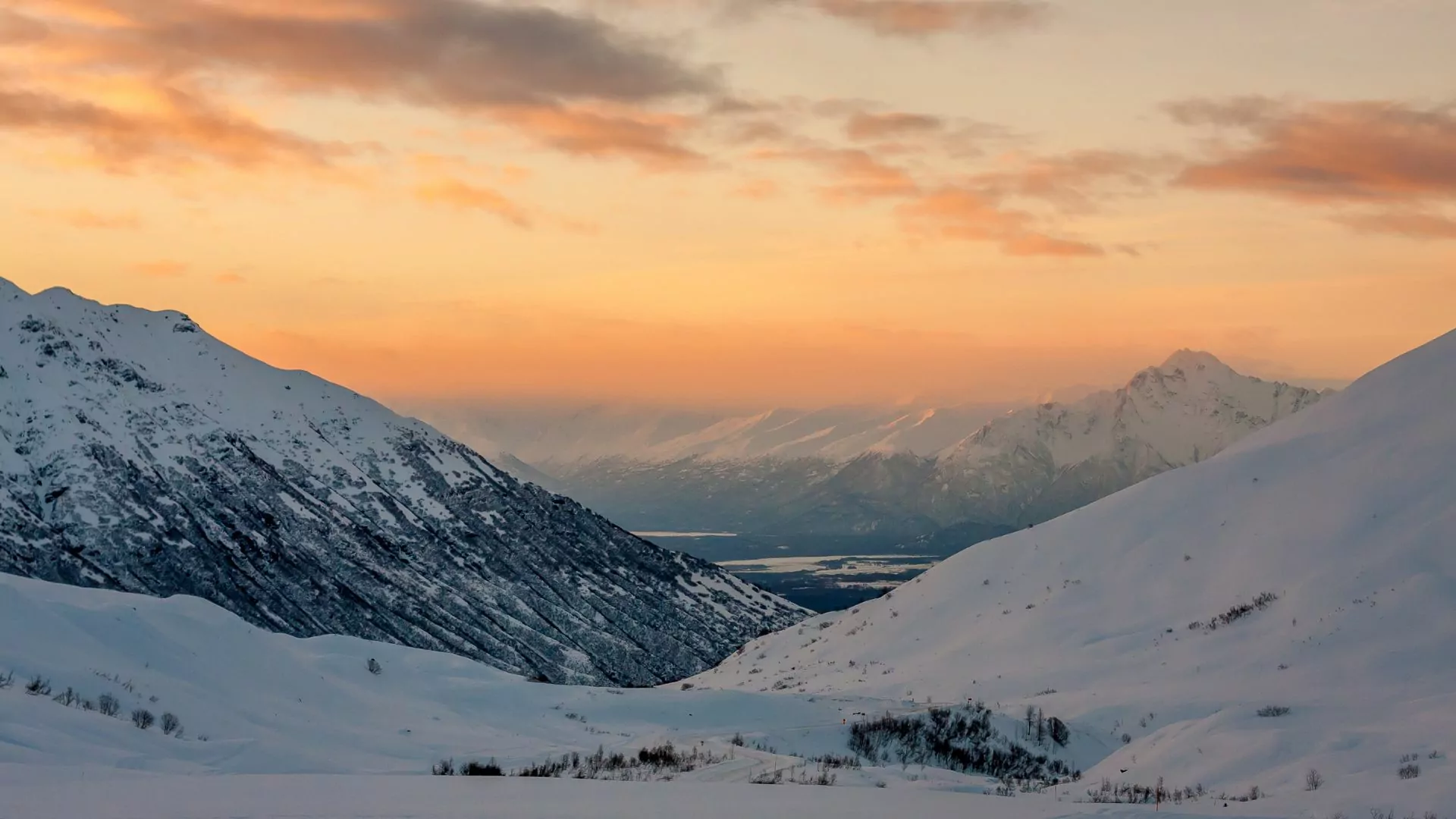 Hatcher Pass snowshoe alaska