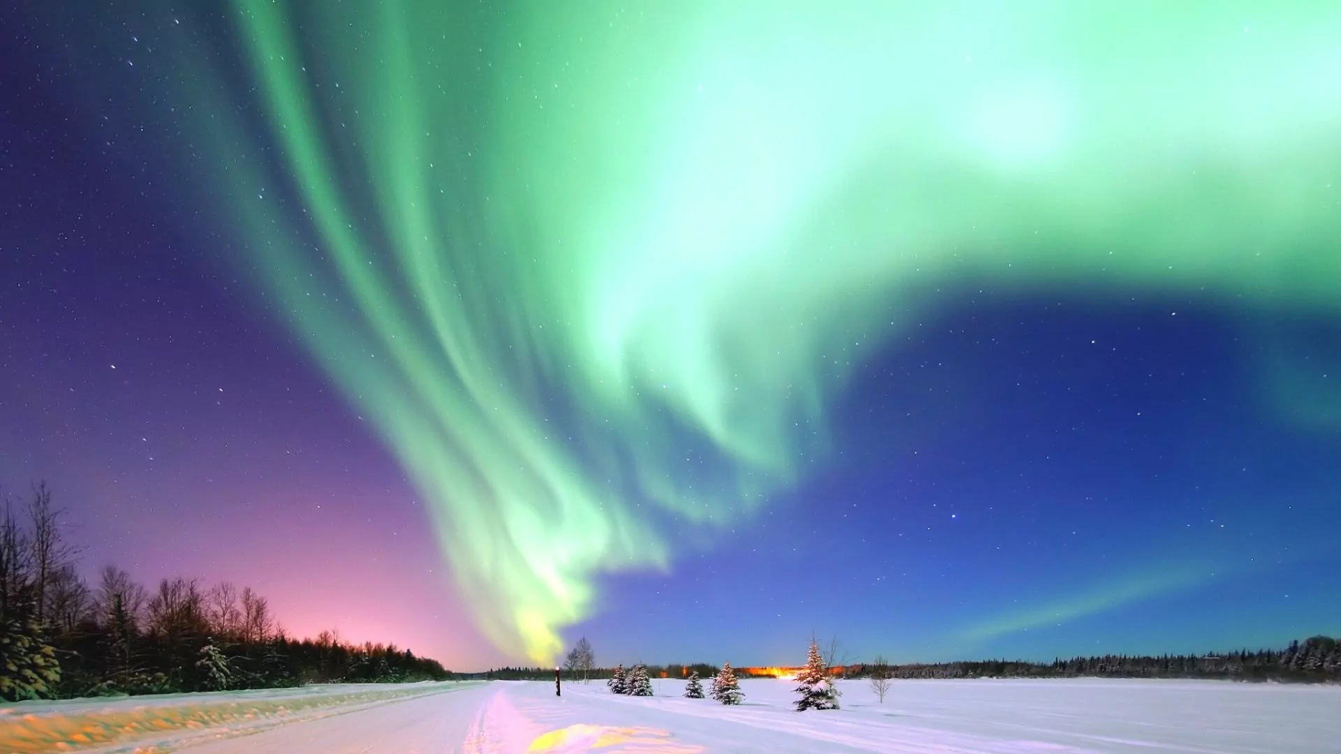 Where to see the northern lights in Alaska