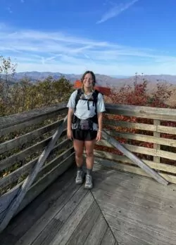 Guide Ellie Bixler