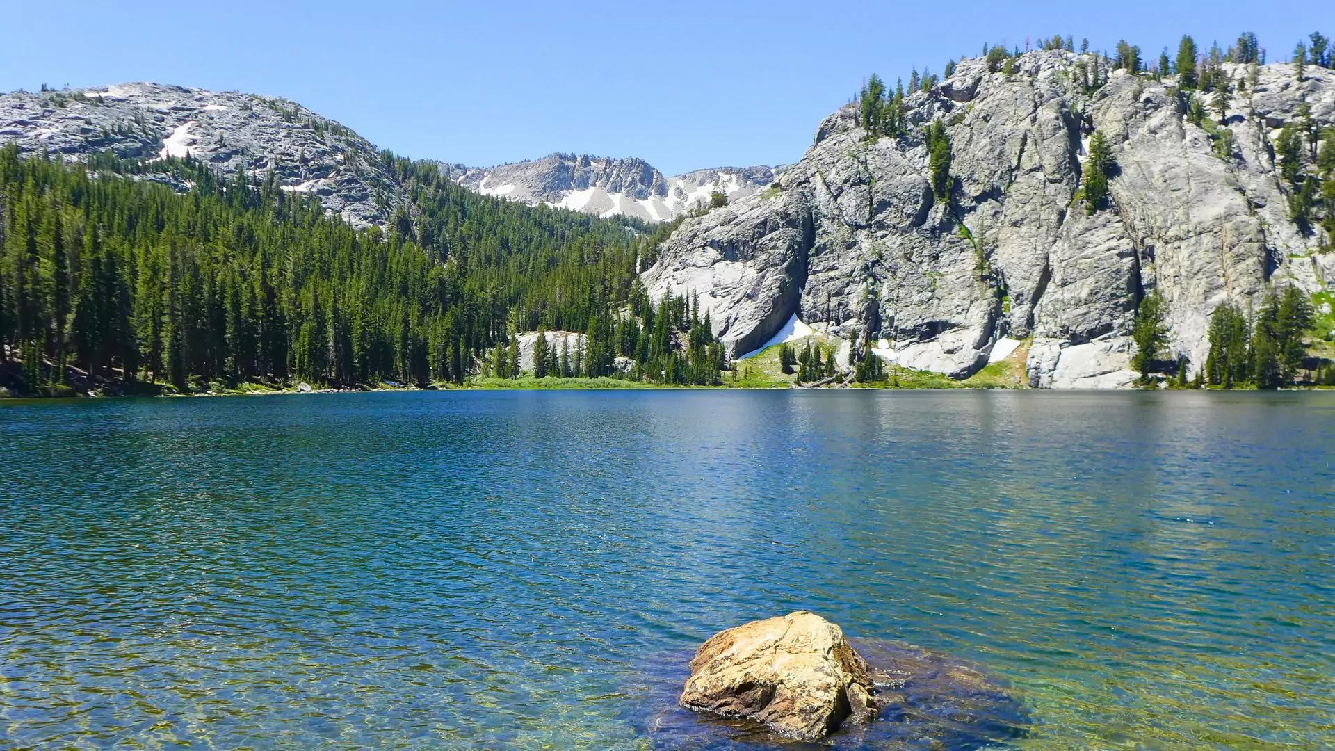 An alpine lake in the Ansel Adams Wilderness of California