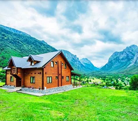 Moonlight House Guesthouse in Vusanje, Montenegro