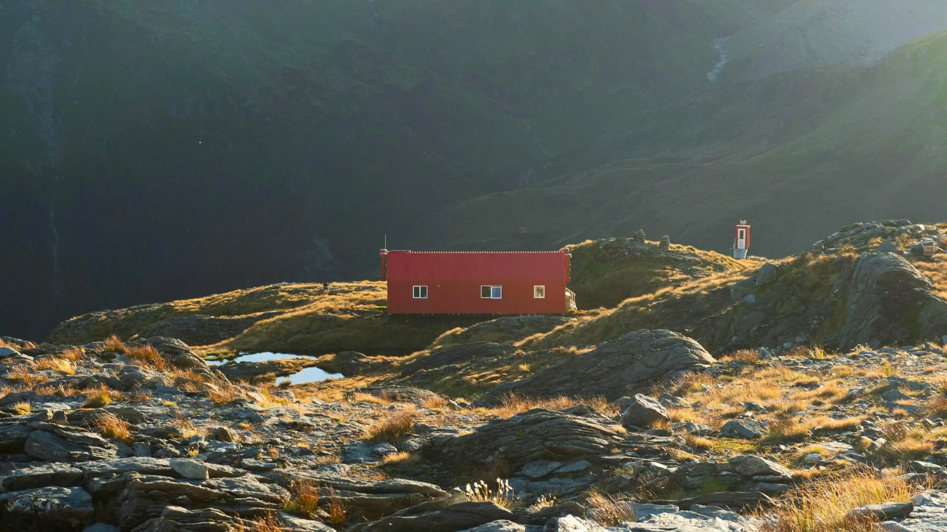 Aspiring mountain hut, New Zealand 